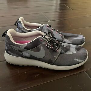 Nike Rosheruns